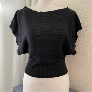 Guess collection black crop sweater